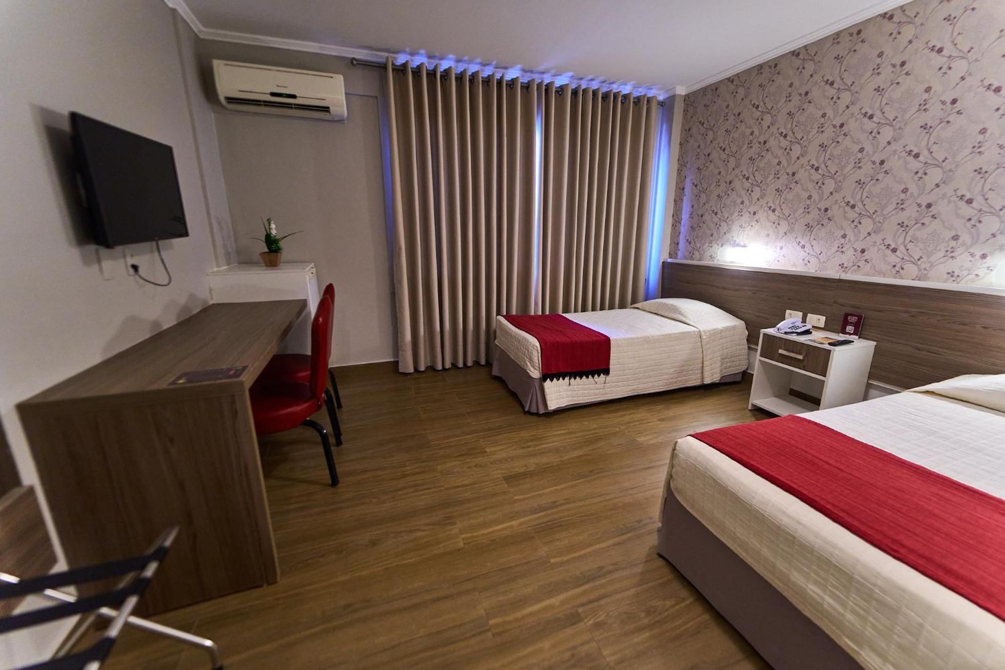Foz Plaza Hotel