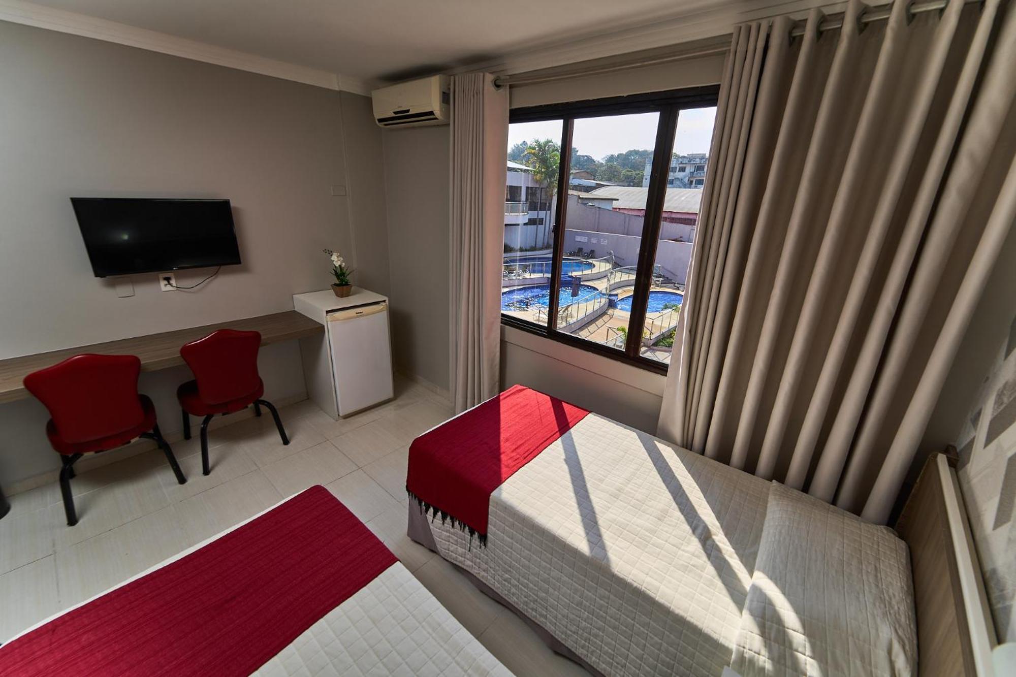 Hotel Foz Plaza 4*