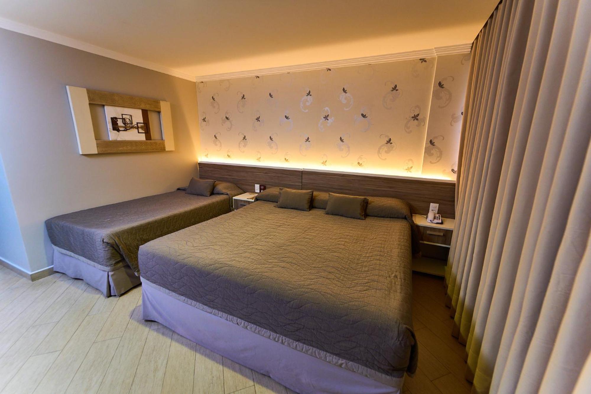 Foz Plaza 4*