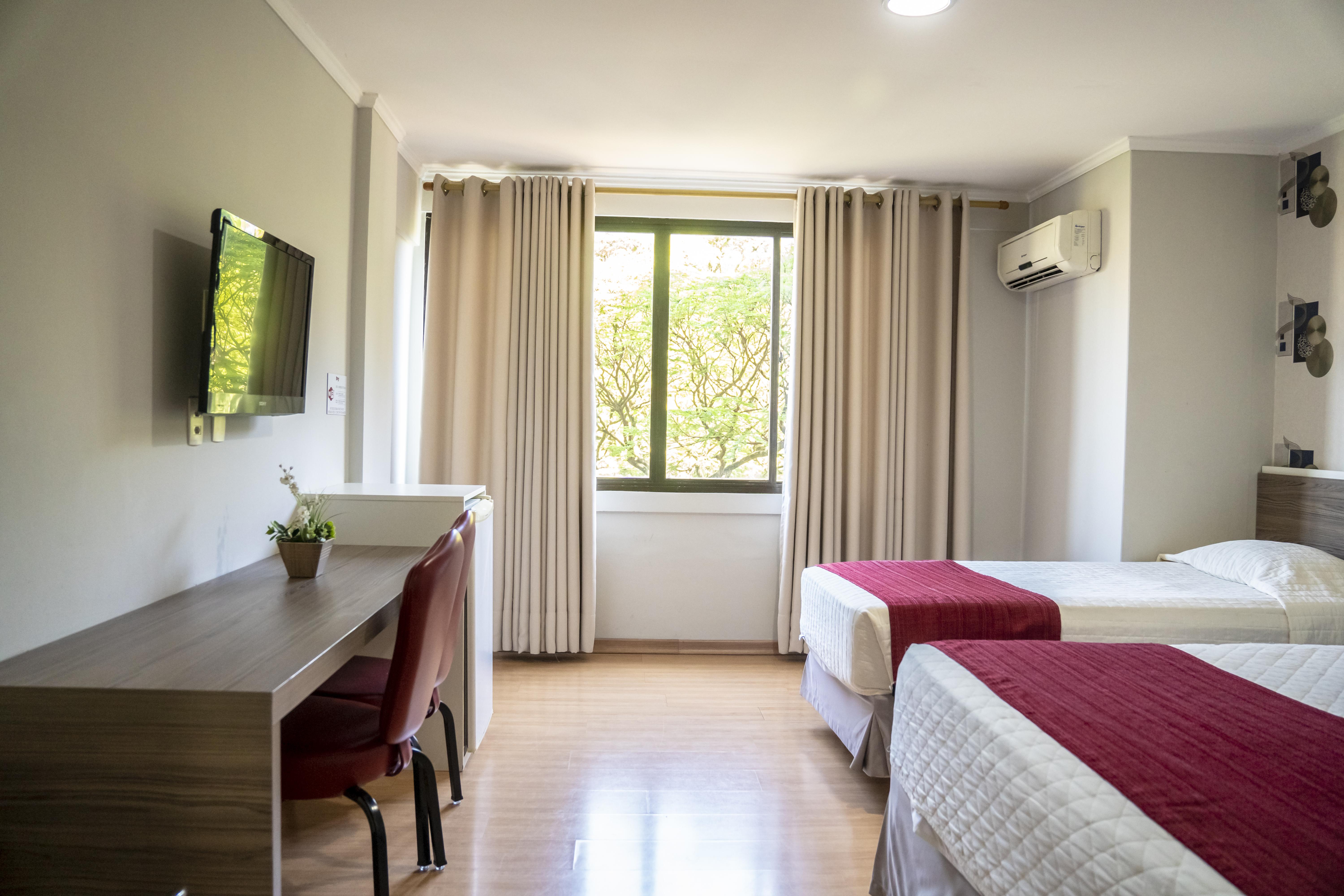 Foz Plaza Hotel 4*